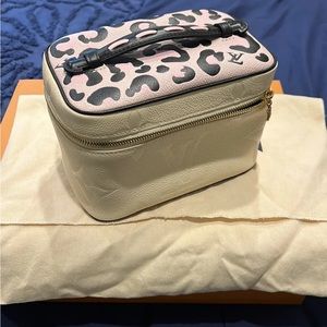 Louis Vuitton Wild at Heart Nice Mini Vanity